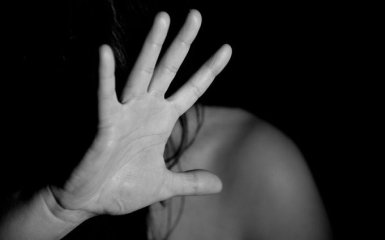 Выйду и твою семью уничтожу - подозреваемый в изнасиловании в Кагарлыке угрожал жертве