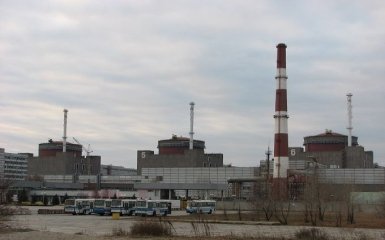 Війська РФ хочуть розмістити техніку та арсенал в енергоблоках Запорізької АЕС