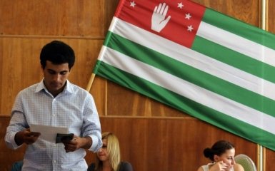 В соцсетях жестко высмеяли горе-референдум в Абхазии