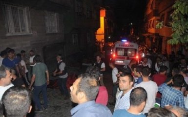В Турции произошел смертельный теракт на свадьбе: появились видео момента взрыва и подробности