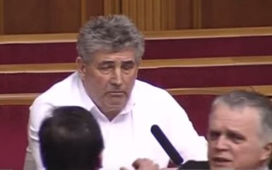 У Раді хотіли поставити на коліна суддю-стрілка: опубліковано відео