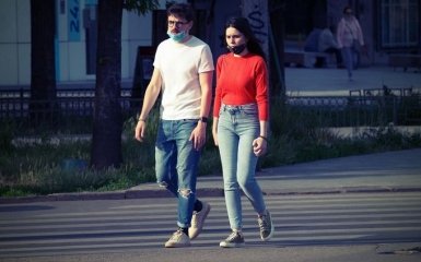 В Україні почав діяти жорсткий адаптивний карантин - що і де знову заборонять