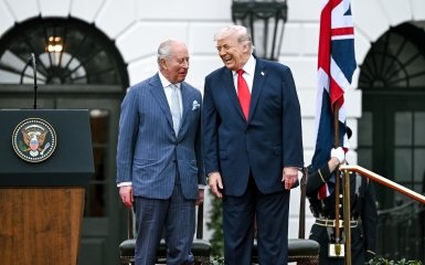 Чарльз та Трамп