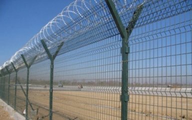 В Європі вирішили відгородитися від росіян стіною: мережа закипіла