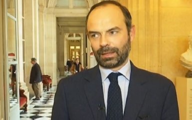 Макрон призначив прем'єр-міністра Франції