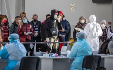 В Украине официально объявили о третьей волне коронавируса