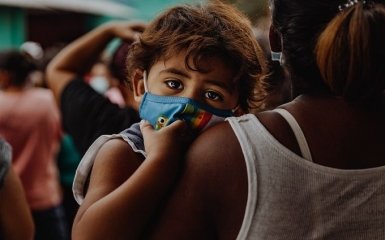 Вчені розвіяли міф про суттєве "послаблення" коронавірусу