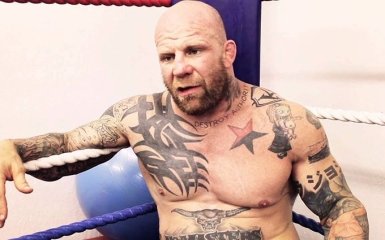 Главарь ЛНР сделал своим "гражданином" одиозного американца: появились фото и видео