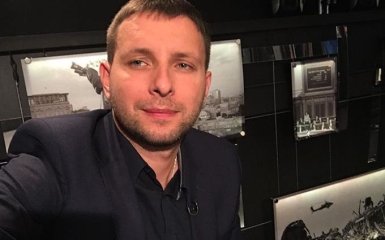 Парасюк рассказал, что к его родителям без разрешения приехали журналисты канала Ахметова