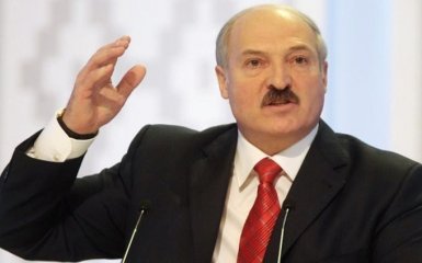 Лукашенко лякає війною до останнього "українця й поляка"