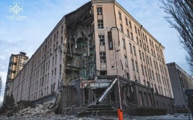 Арестович заявил о попытках армии РФ нанести удары по центрам принятия решений в Киеве