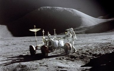 NASA раптово відмовилося від місії на Місяць у найближчі роки