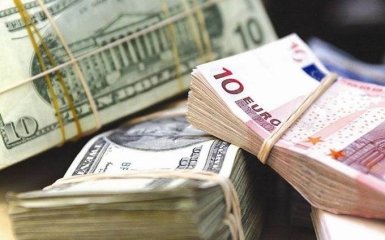 Курсы валют в Украине на понедельник, 12 декабря