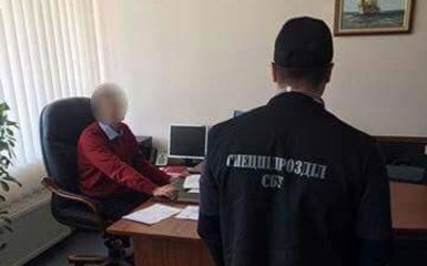 В Одессе на взятке попался таможенный начальник: опубликованы фото