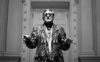 Пішов з життя відомий український режисер Роман Віктюк