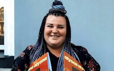 Alyona Alyona вразила відвертими фото в образі Бейонсе і Наді Дорофєєвої