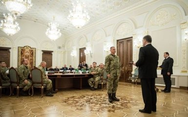 Порошенко нагородив "чорну бригаду", якої бояться російські військові: з'явилися фото і відео