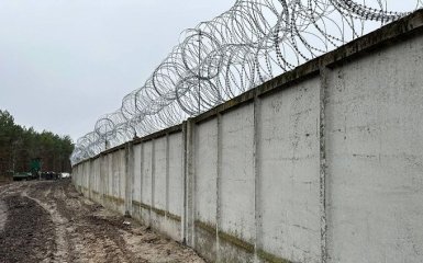 Білоруські прикордонники обурилися через укріплення українського кордону