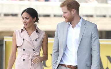 Необычно, но стильно: Меган Маркл удивила нетипичным нарядом