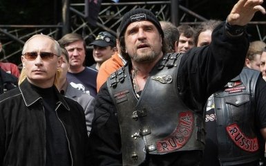 Путин дал большие деньги своему ручному байкеру: соцсети в шоке