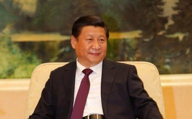 Си Цзиньпин склоняет Макрона к конфликту с США — Reuters