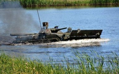 Підводні танки: Міноборони показало видовищне відео тренувань ЗСУ
