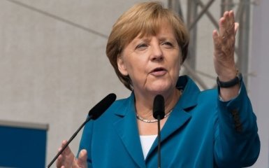 Маю намір це зробити: Меркель виступила з жорсткою заявою