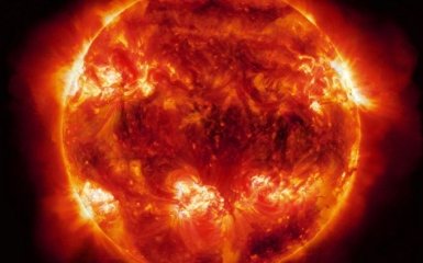 Протуберанець відривається від Сонця: NASA опублікувало відео