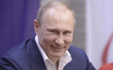 Візит Путіна на гру КВН висміяли в мережі з'явилися фото та відео