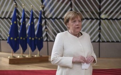 Нужно это сделать - Меркель бросилась защищать Путина и его интересы