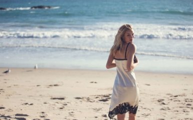 Фотосесія Розі Хантінгтон-Уайтлі (13 фото)