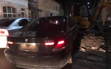 П'яна ДТП з важливою людиною розбурхала Ужгород: з'явилися фото і відео