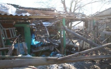 Люди ледь встигали ховатися: бойовики обстріляли мирні населені пункти на Донбасі