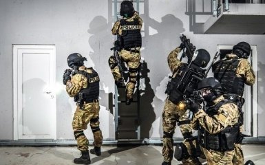 Чеський спецназ затримав п'ятьох агентів Кремля, що воювали на Донбасі