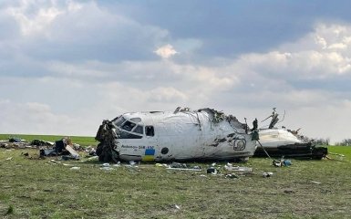 Падение АН-26 в Запорожской области — один человек погиб и двое пострадали