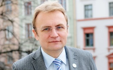 Мэр Львова рассказал, как Порошенко обещал ему отставку Яценюка