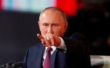 Путін вводить санкції проти України