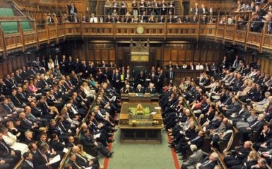 Не кричать и не спать: в парламенте Великобритании новые правила