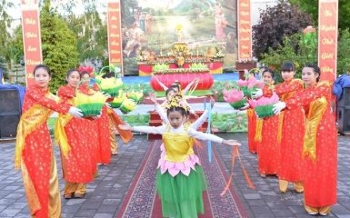 День рождения Будды отпраздновали во вьетнамской общине Харькова