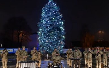 Військові зворушливо привітали українців з Різдвом — яскраве відео