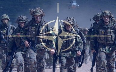 Оборона для Польщі важливіша, ніж міграційна криза