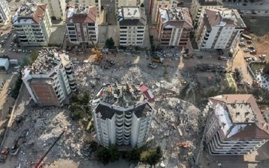 Кількість жертв землетрусу в Туреччині та Сирії різко зросла