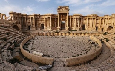 Боевики ИГИЛ разрушили исторический объект в городе, брошенном Россией