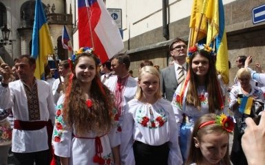 У Чехії вдруге відбувся український марш вишиванок: з'явилося відео