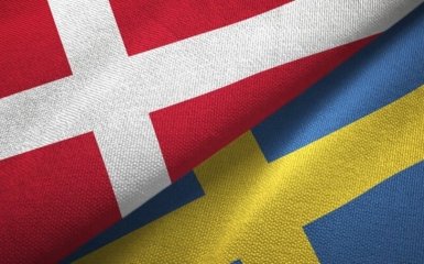 Флаги Швеции и Дании