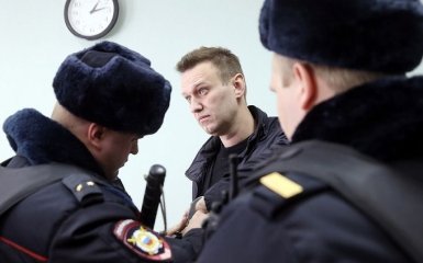 В Москве задержали известного оппозиционера и его соратника
