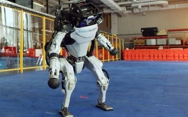 Роботы Boston Dynamics овладели трюками паркура — впечатляющее видео