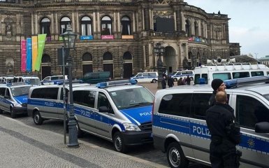 В Германии прогремели взрывы у мечети: опубликованы фото