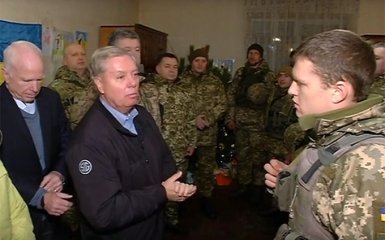 России пора платить: появилось видео беседы сенаторов США с бойцами АТО