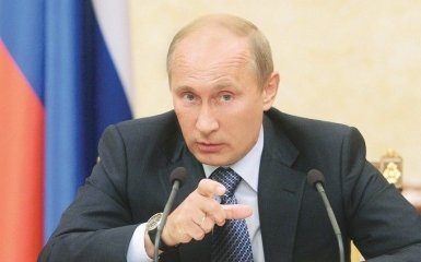 У Путина пококетничали насчет возможности признания его царем
